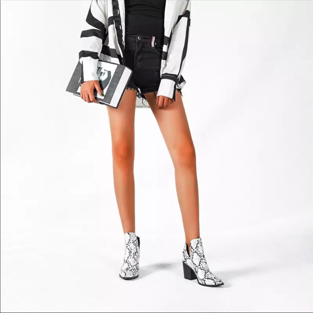 PREORDER! Python Snakeskin Heeled Western Booties - Picture 4 of 8